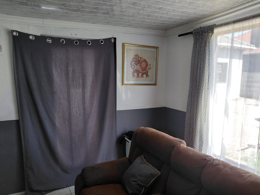 To Let 1 Bedroom Property for Rent in Parow Western Cape